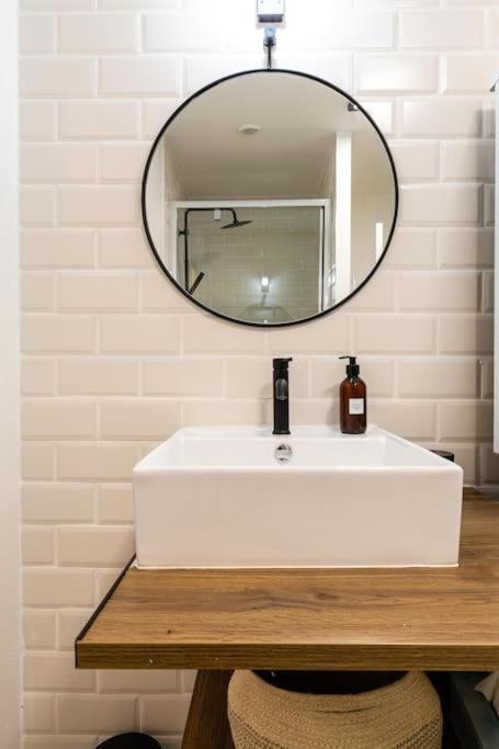 Apartment Imhost - Luxueux Climatise -marseille -le Panier *